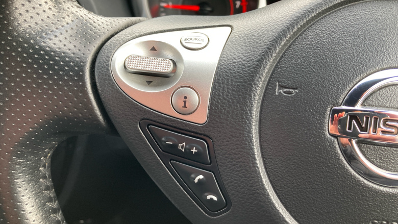 Nissan Juke 1.2 DiG-T N-Connecta 5dr Petrol Hatchback